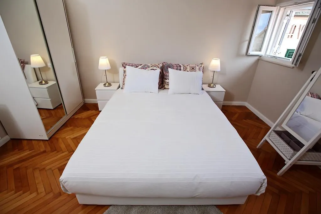 Apartment White Stone - Diocletian Palace Split 0*,  Croatia