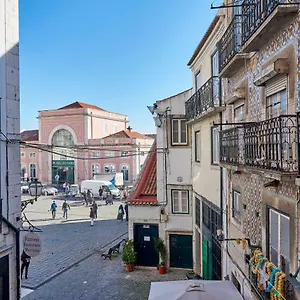 https://charming-apartment-in-alfama-lisbon.hotels-lisbon-portugal.com
